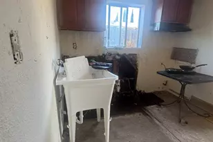 2249 E Vine St, Stockton, CA 95205 - Photo 7