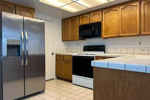 1981 W Kavanagh Ave, Tracy, CA 95376 - Photo 5