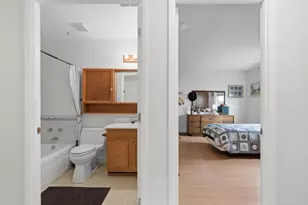 8015 Center Pkwy, Sacramento, CA 95823 - Photo 23