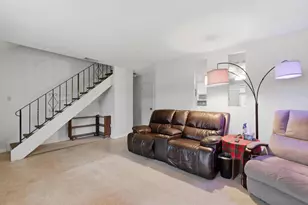 8015 Center Pkwy, Sacramento, CA 95823 - Photo 7