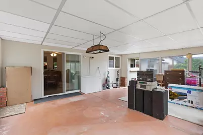 8015 Center Parkway, Sacramento, CA 95823 - Photo 33