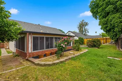 8015 Center Parkway, Sacramento, CA 95823 - Photo 37