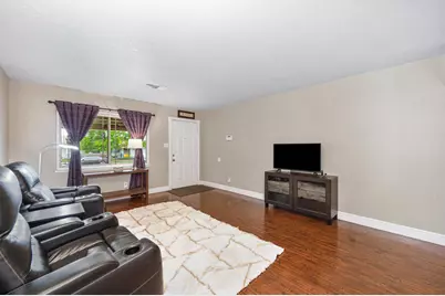 7042 Larchmont Drive, North Highlands, CA 95660 - Photo 5