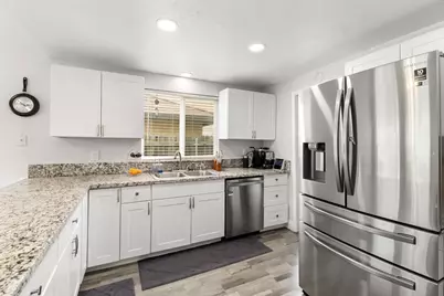 1380 Pebblewood Drive, Sacramento, CA 95833 - Photo 9