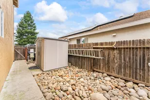 2339 Canary Dr, Rocklin, CA 95765 - Photo 43