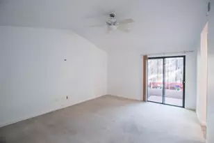 7761 Roberts River Way, Sacramento, CA 95831 - Photo 15