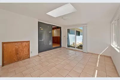 3721 Thornhill Drive, Sacramento, CA 95826 - Photo 15