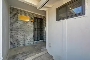 3721 Thornhill Dr, Sacramento, CA 95826 - Photo 5
