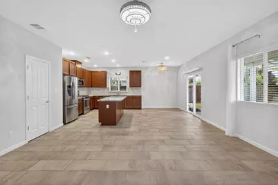 4089 Solaire Drive, Roseville, CA 95747 - Photo 13