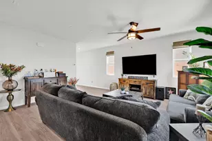 9633 Respect Dr, Sacramento, CA 95829 - Photo 7