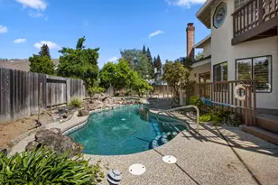 891 Shore Breeze Dr, Sacramento, CA 95831 - Photo 37