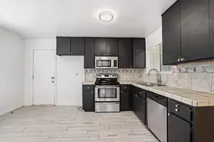 2027 Westmora Ave, Stockton, CA 95210 - Photo 3