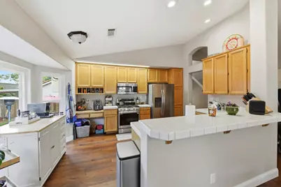 2010 Mineral Springs Drive, Roseville, CA 95747 - Photo 9