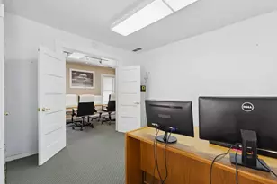 1823 11th St, Sacramento, CA 95811 - Photo 13