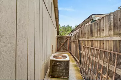 1754 Urbana Way, Sacramento, CA 95833 - Photo 37