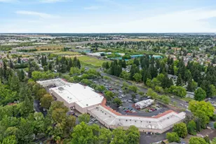 1754 Urbana Way, Sacramento, CA 95833 - Photo 43