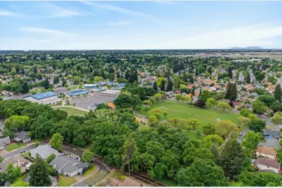 1754 Urbana Way, Sacramento, CA 95833 - Photo 41