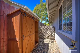 8449 Bramble Bush Cir, Antelope, CA 95843 - Photo 19