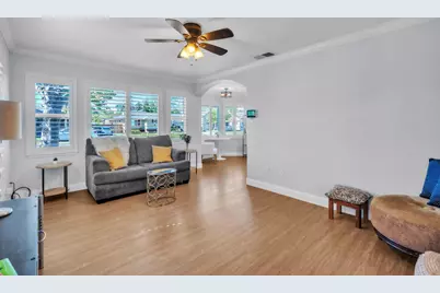 2105 Juliesse Avenue, Sacramento, CA 95821 - Photo 9