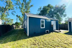 1757 Kenwood St, Sacramento, CA 95815 - Photo 5