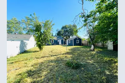 1757 Kenwood Street, Sacramento, CA 95815 - Photo 7