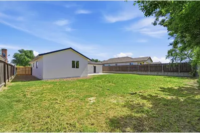 6237 Claus, Riverbank, CA 95367 - Photo 41