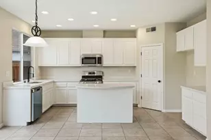 2039 Peregrine St, Manteca, CA 95337 - Photo 13