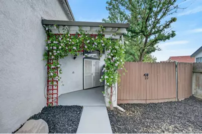 4949 Winter Oak Way, Antelope, CA 95843 - Photo 3