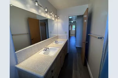 777 Lawrence Drive, Gilroy, CA 95020 - Photo 15