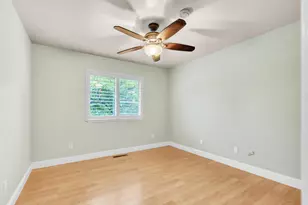 8484 Oakwind Ct, Orangevale, CA 95662 - Photo 21