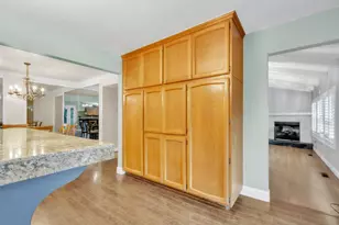 8484 Oakwind Ct, Orangevale, CA 95662 - Photo 19