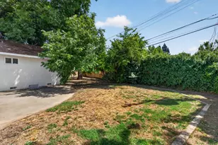 5625 49th St, Sacramento, CA 95824 - Photo 29