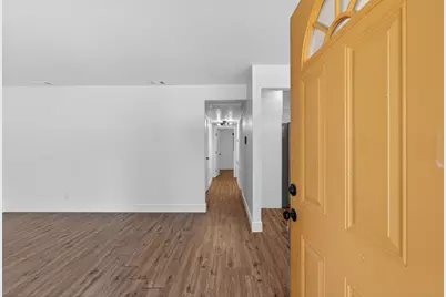 5625 49th Street, Sacramento, CA 95824 - Photo 5