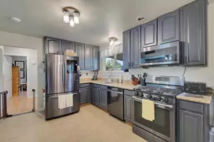 921 Jacobs St, Marysville, CA 95901 - Photo 9