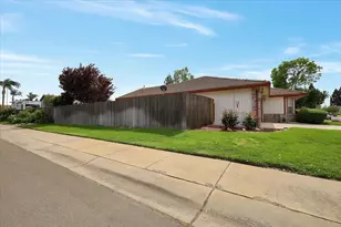 3271 Stonegate Dr, Yuba City, CA 95993 - Photo 5