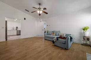9488 Dunkerrin Way, Elk Grove, CA 95758 - Photo 11
