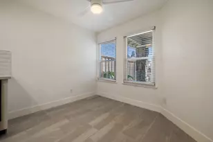 9488 Dunkerrin Way, Elk Grove, CA 95758 - Photo 19