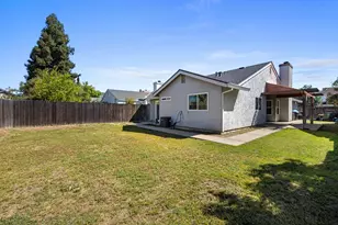 9488 Dunkerrin Way, Elk Grove, CA 95758 - Photo 39