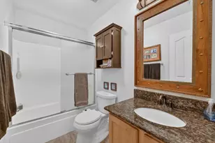 303 Esplanade Cir, Folsom, CA 95630 - Photo 27