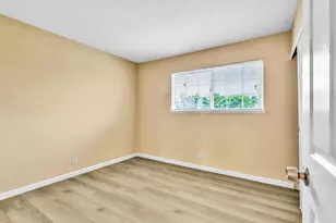 7574 Twilight Dr, Sacramento, CA 95822 - Photo 25