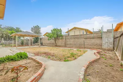 7574 Twilight Drive, Sacramento, CA 95822 - Photo 35