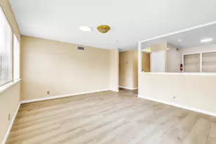 7574 Twilight Dr, Sacramento, CA 95822 - Photo 7