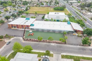 7574 Twilight Dr, Sacramento, CA 95822 - Photo 47