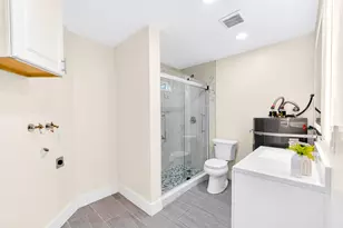 5911 Newman Ct, Sacramento, CA 95819 - Photo 11