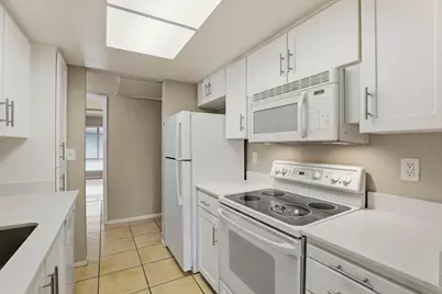 2430 Larkspur Lane #280, Sacramento, CA 95825 - Photo 15