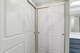 2430 Larkspur Ln, Sacramento, CA 95825 - Photo 33