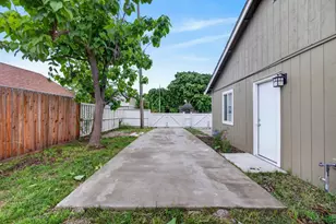 4405 34th St, Sacramento, CA 95820 - Photo 35
