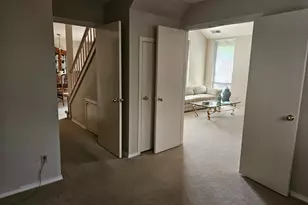 1067 Rio Cidade Way, Sacramento, CA 95831 - Photo 9