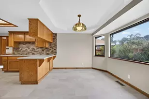 353 Deer River Way, Sacramento, CA 95831 - Photo 27