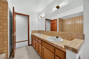 353 Deer River Way, Sacramento, CA 95831 - Photo 45